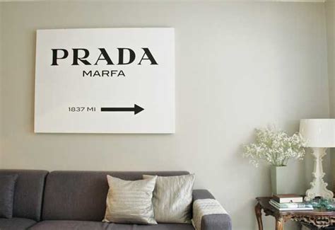 Home & Garden Home DIY: Prada Marfa sign (from Gossip Girl)